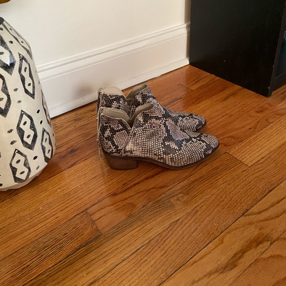 Dolce Vita Booties